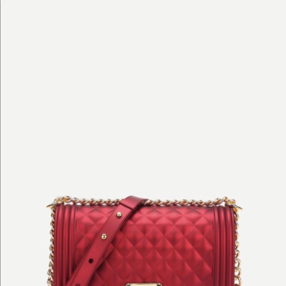 Beautiful in red - Picture 5 of 5